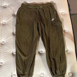 Nike Men's Army Green Sweatpants